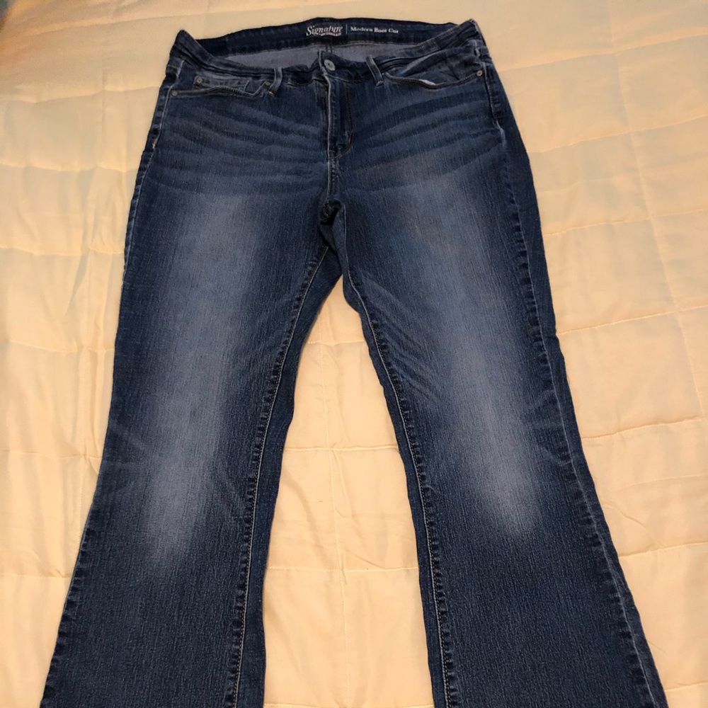 Signature by Levi Bootcut Jeans